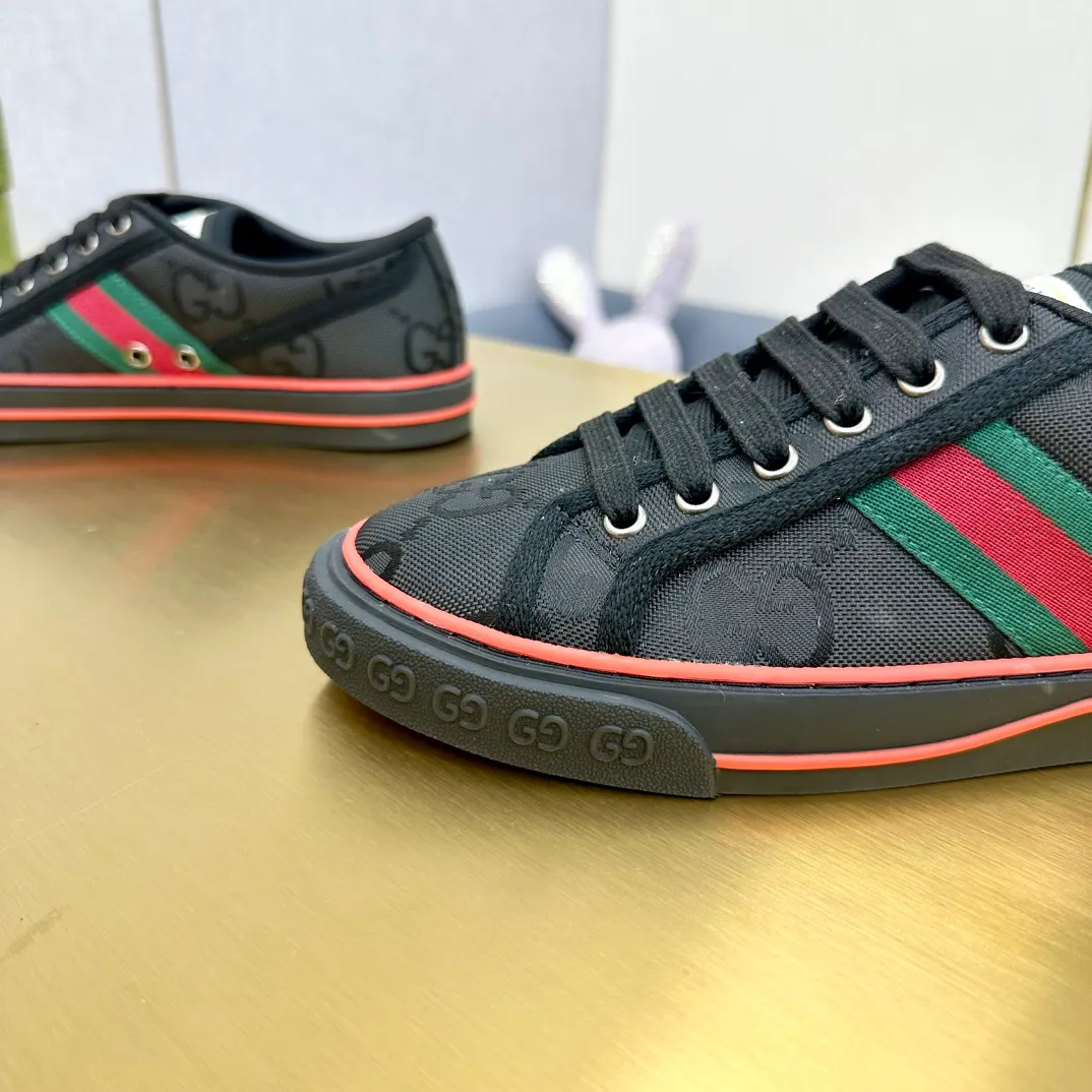👟👟Ex-factory price 440👟👟 Women's Shoes Women's Clothing GUCCI 2020 latest classic model 1977 low-top double G canvas shoes, original purchase, 1:1 development, original lasting process. Size: 35-45/45. Customized items are non-returnable and must be paid first. . ...new version complete package...